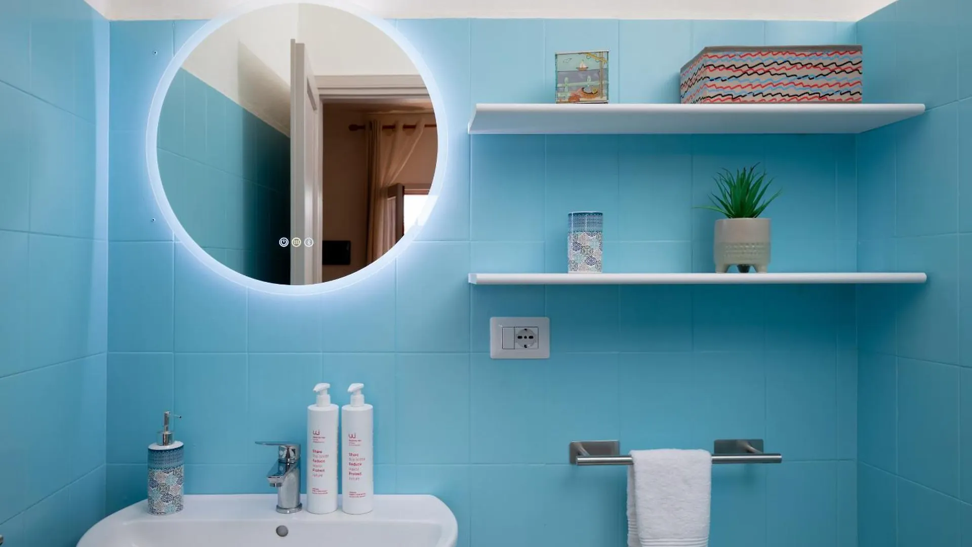 Mishti Blu Studio Al Mare By Wonderful Italy Όλμπια Ιταλία